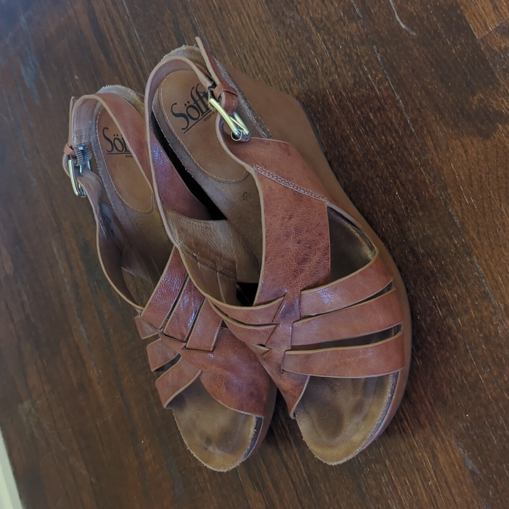 Women's Sofft Wedge Tan Sandals